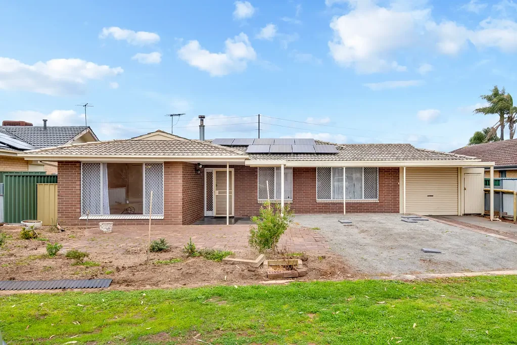 Hackham 3房  The perfect entertainer and family home