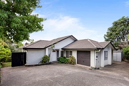 5 Ian Sage Avenue, Torbay