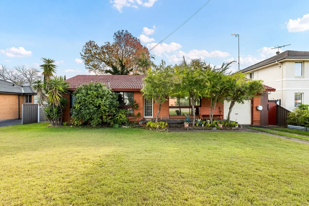 Emu Plains 3 Bedroom Golden Triangle Location