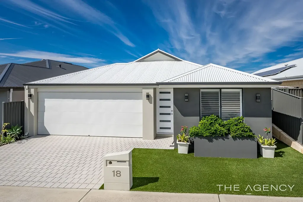 18 Pandora Drive, Jindalee, WA 6036