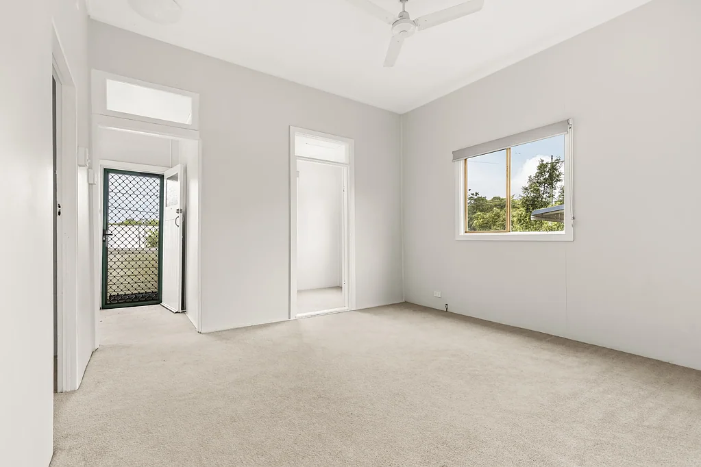 Unfurnished House on a Quiet Street