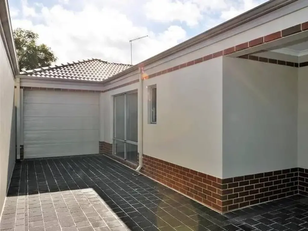 Stylish Unit Home in the Vibrant Heart of Midland
