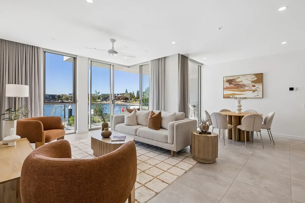 Newport 3Kwarto A GROUND-FLOOR PENTHOUSE OF RARE SCALE & SOPHISTICATION