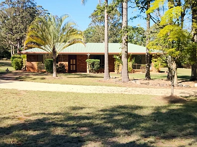 Kingaroy 5chambre Executive Style Family Home on 4 Hectares