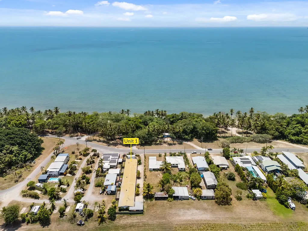 1/40 Marine Parade, Newell, QLD 4873