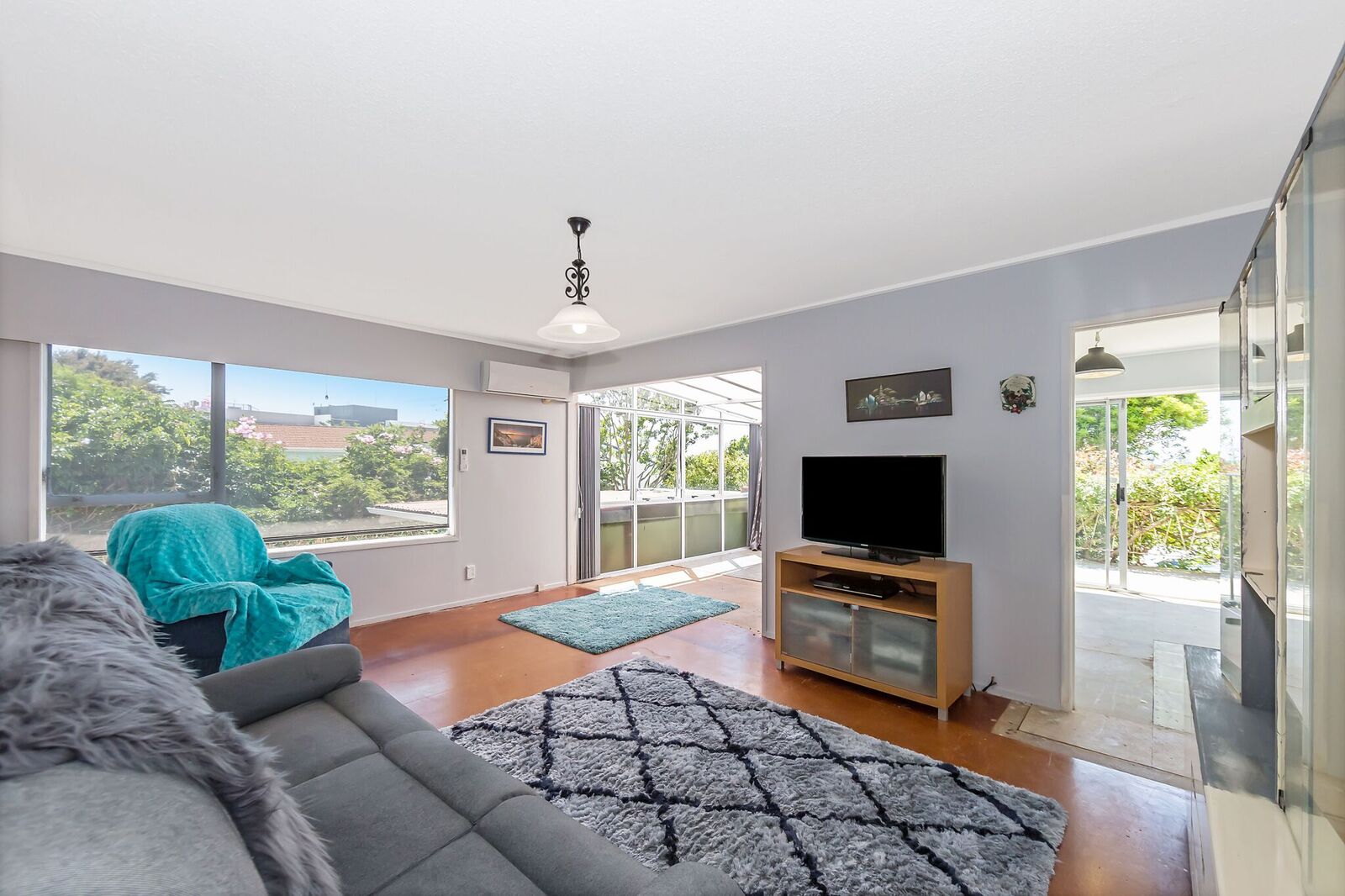 2/22 View Road, Wairau Valley, Auckland - North Shore, 2 habitaciones, 1 baños