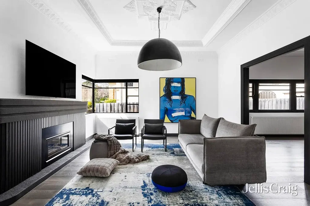 Ivanhoe East 3chambre Art Deco Allure with a Bold Modern Twist in Prime Ivanhoe East