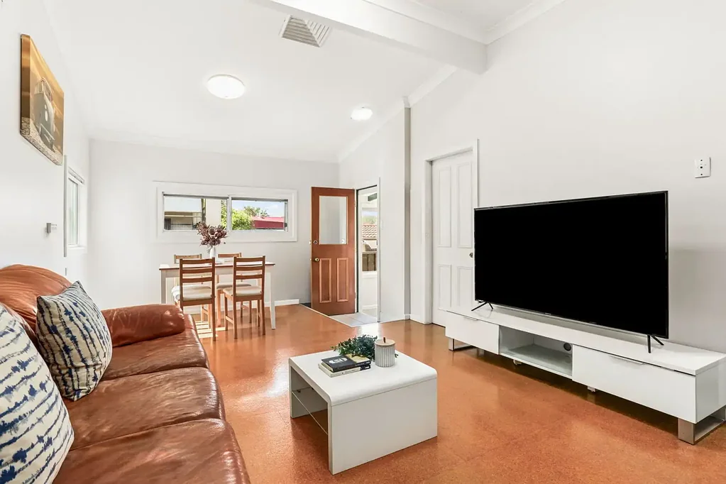 Mascot 3Zimmer Ideal Family Home On A Spacious Dual Access Parcel