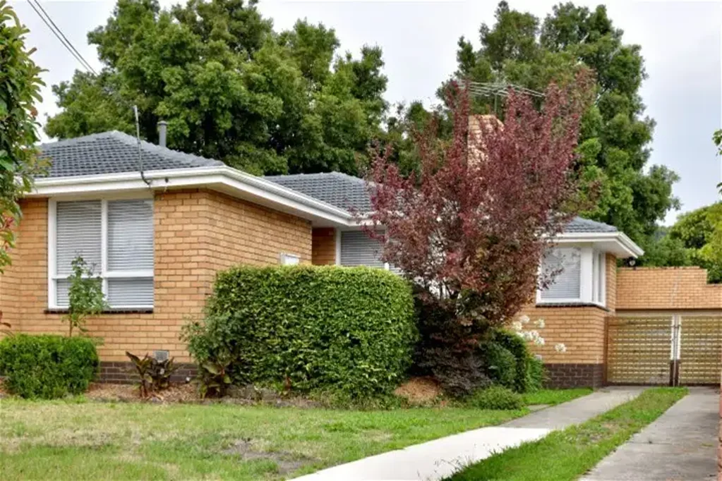 Spacious Family Home  Ideal location