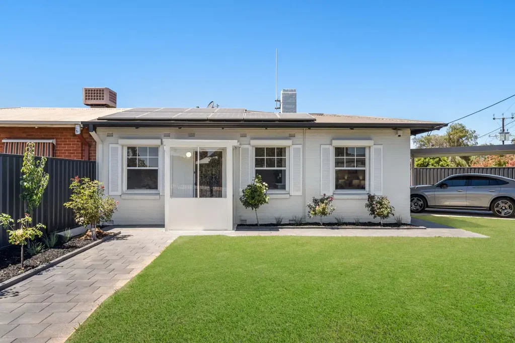 29 Trimmer Parade, Findon, SA 5023