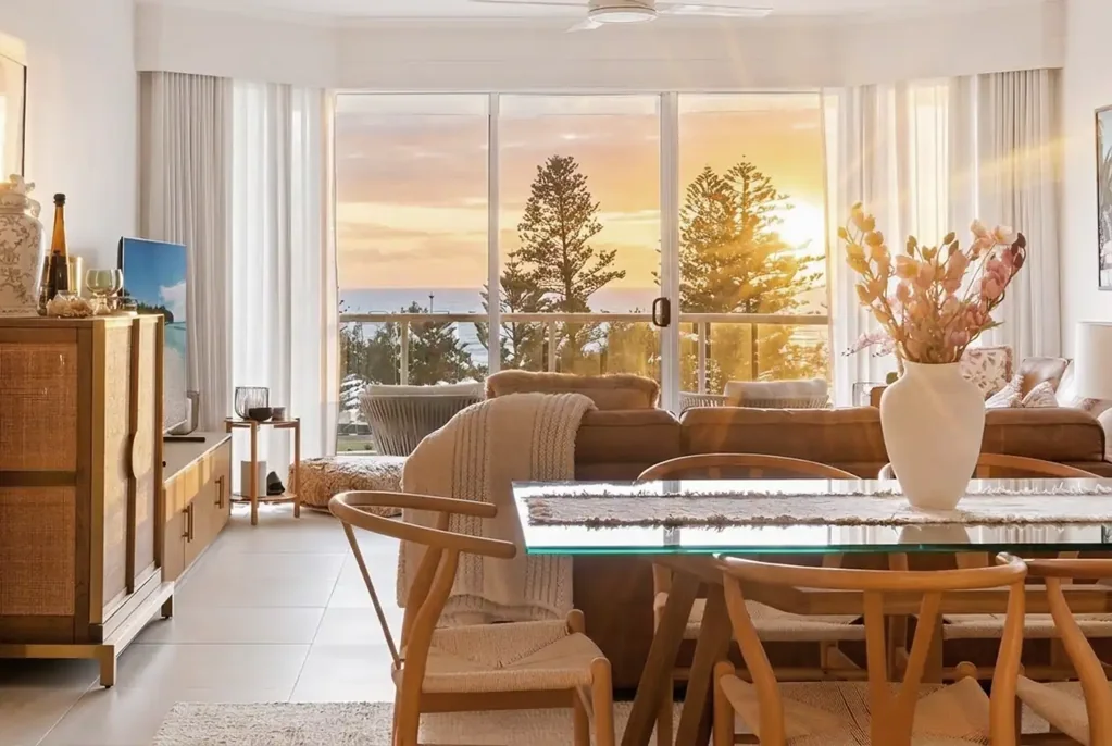 BEACHFRONT LIVING AT XANADU NORTH