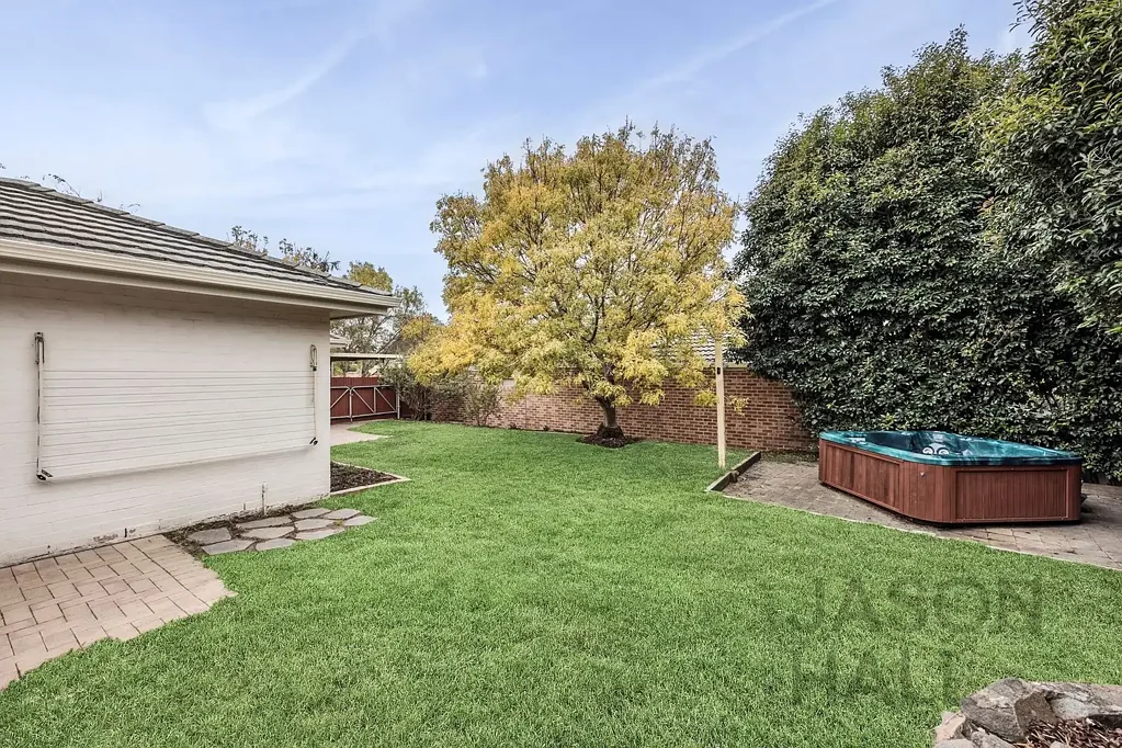 12 Corringle Close, Amaroo, ACT 2914