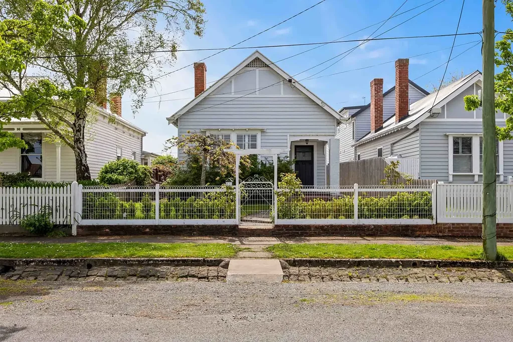 Newington 3कमरा Period Character in a Highly Sought After Location