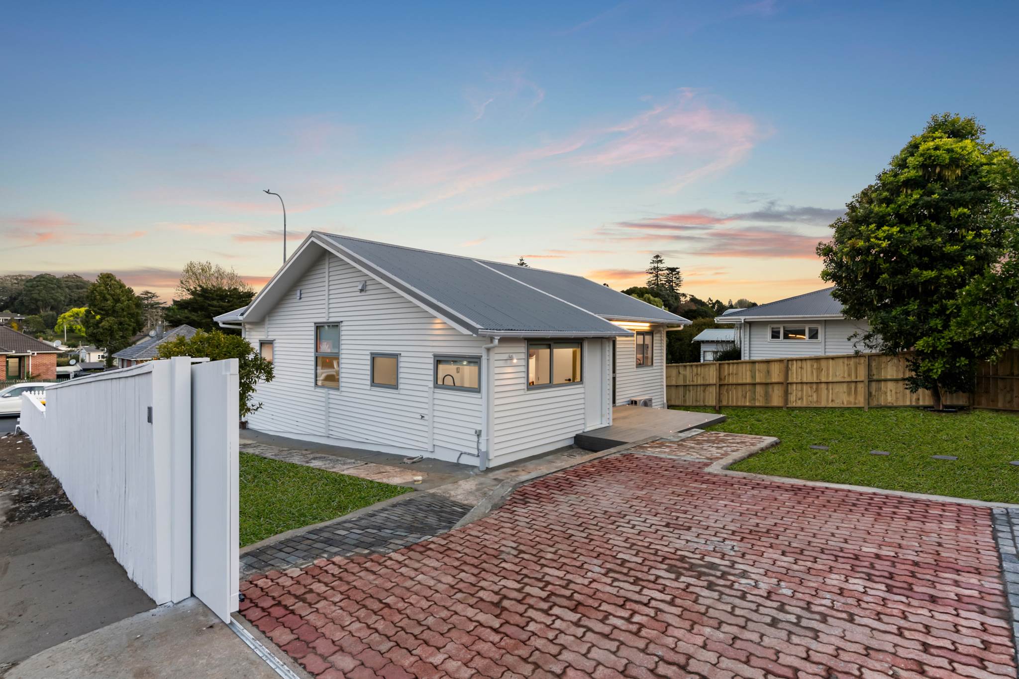 7 Hillsborough Road, Mount Roskill, photo 8
