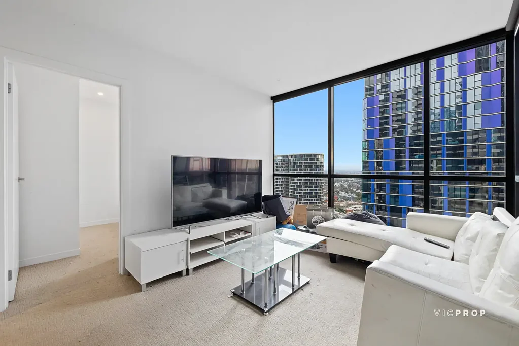 Fully furnished two-bedroom apartment in the Heart of CBD