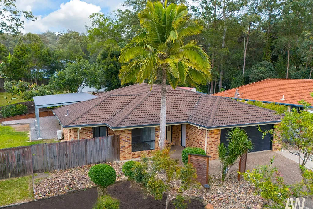 6 Samuel Place, Mooloolah Valley, QLD 4553