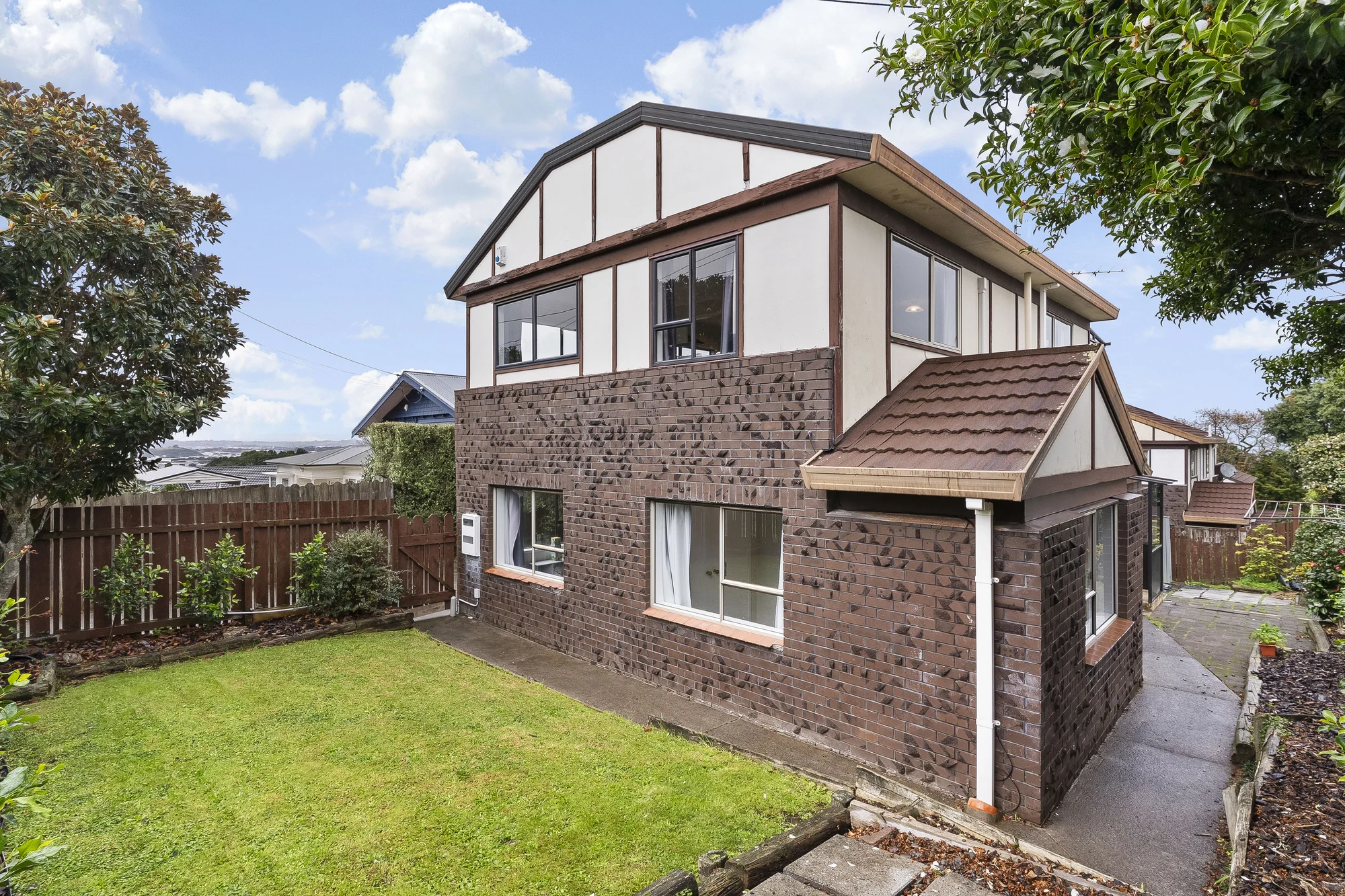 One Tree Hill 3Zimmer Elevated One Tree Hill Living with Harbour Views