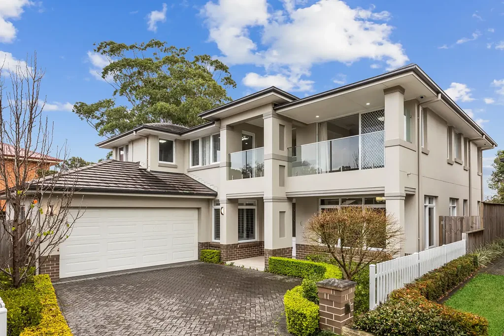 Luxurious 6-Bedroom Family Residence in a Premier Epping Location