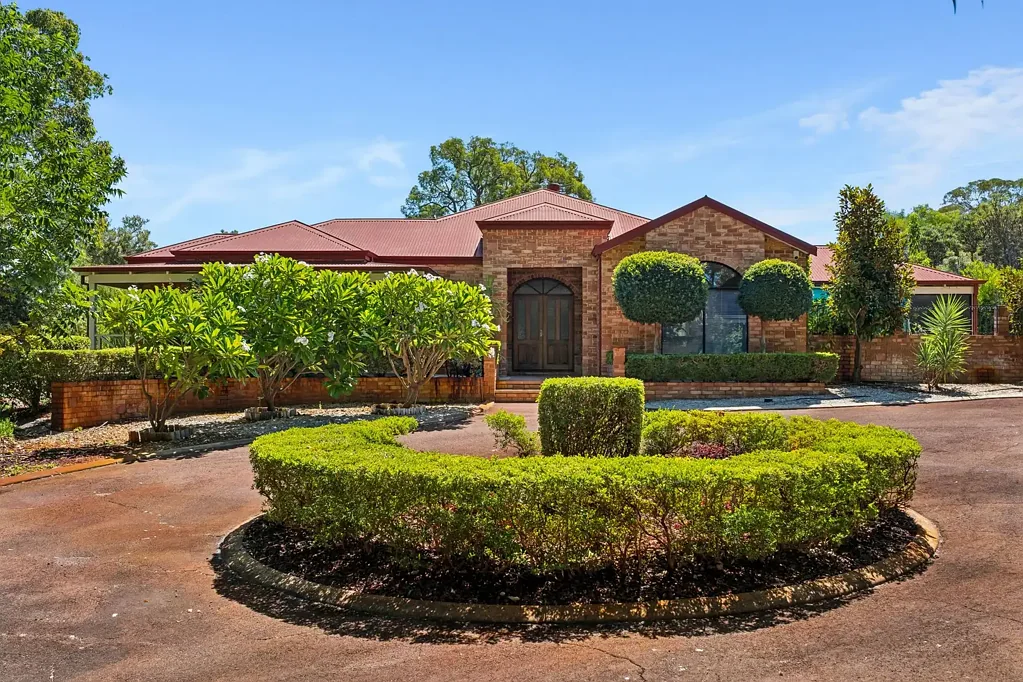 155 Vines Avenue, The Vines, WA 6069