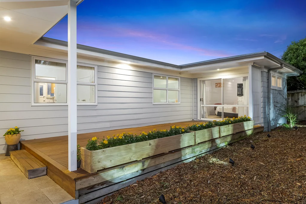 1 Japonica Drive, Beach Haven, North Shore City, Auckland