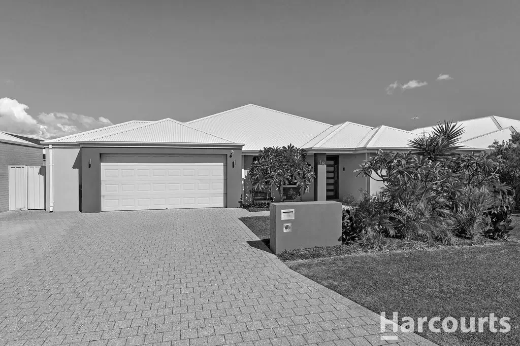 16 Warrior Pass, Madora Bay, WA 6210