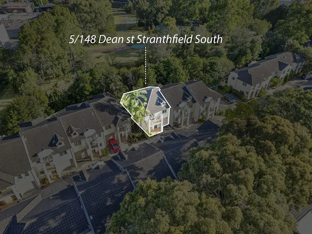 Strathfield South 3房 Strathfield南核心位置 全砖结构 后院静谧 石材厨房 主卧带套 车库宽敞 明亮开敞 Private Rear-Set Townhome | Leafy Outlooks & Everyday Convenience
