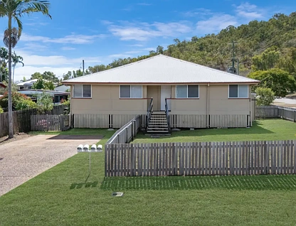 105 Stagpole Street, West End, QLD 4810, 4 Kuwarto, 4 Banyo, Unit