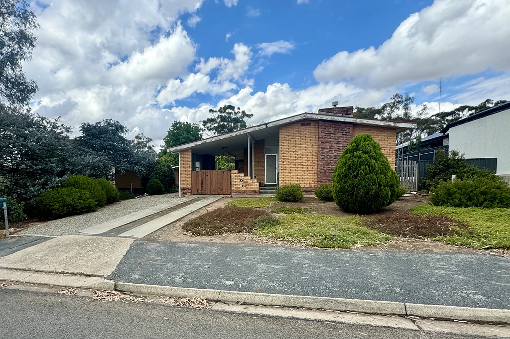17 Guilford Street, Clare, SA 5453