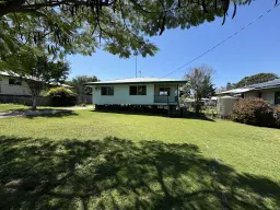 4 Widt St, Moura