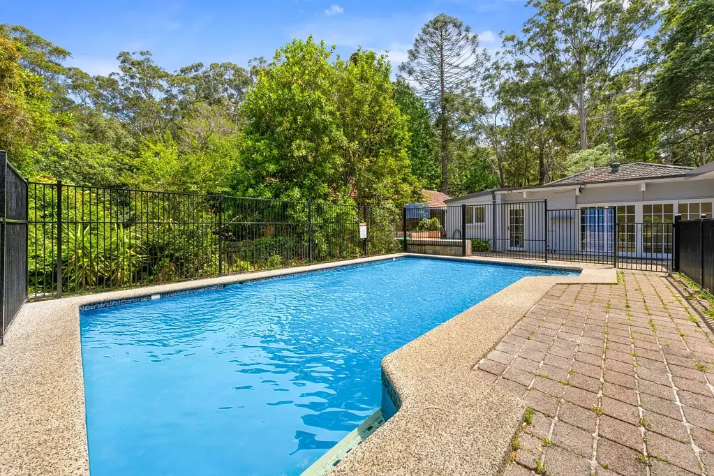 Lifestyle and Convenience in Gordon - Walk to shopping centre & Station