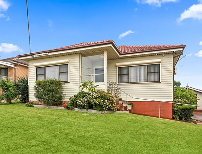 10 Perth Road, Port Kembla, NSW 2505, 2房, 1浴, 独立屋