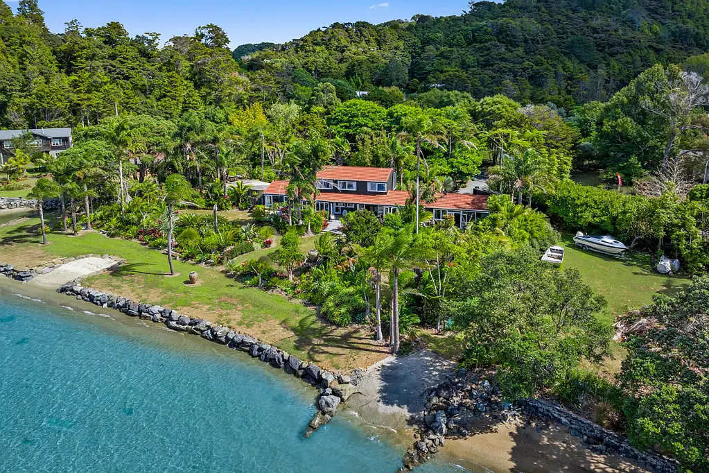 Matakana 5Moenga The great escape - absolute waterfront