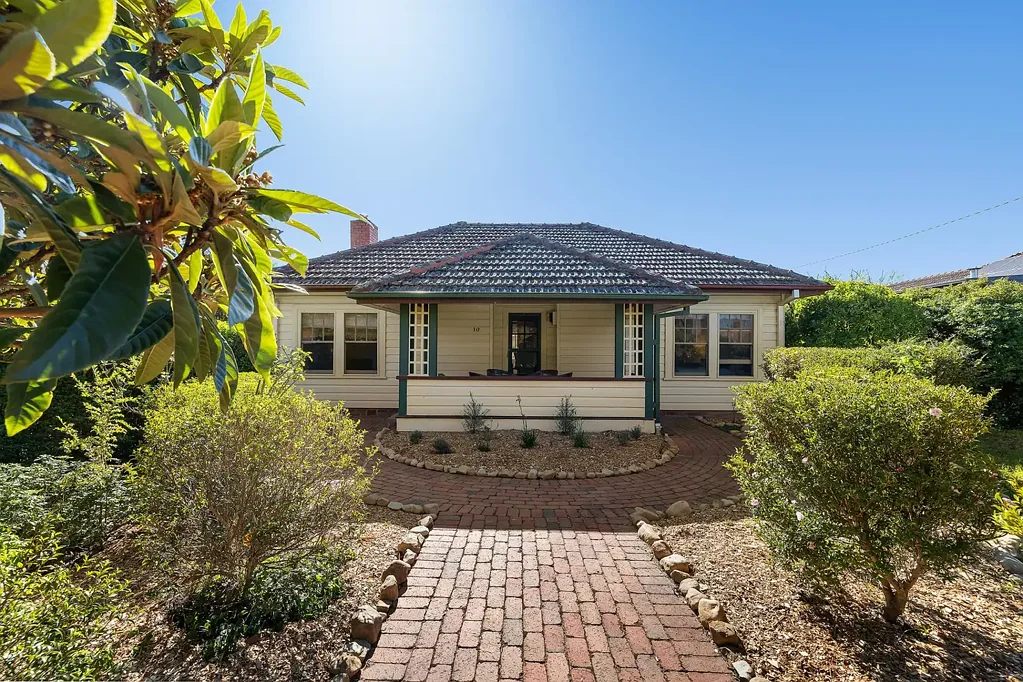10A Hargraves Crescent, Ainslie, ACT 2602