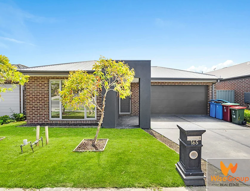 165 Lineham Drive, Cranbourne East, South East Melbourne, 4 침실, 2 욕실, House
