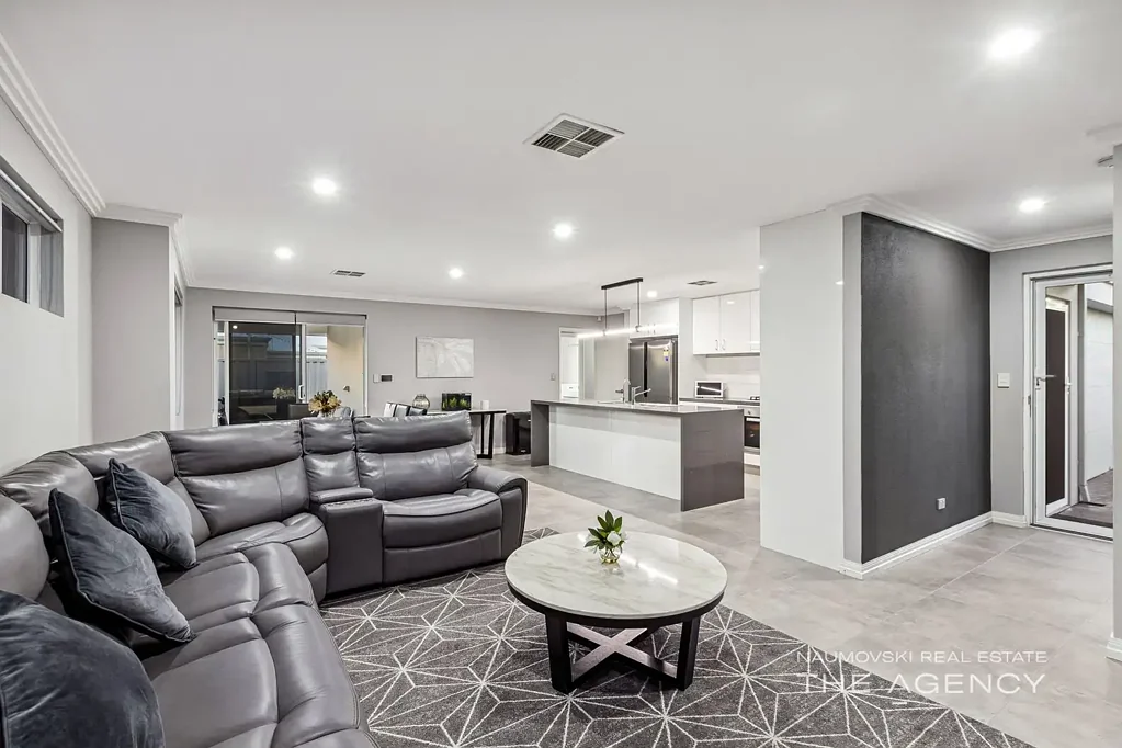 Balga 3房  PRIVATE MODERN REAR HOME!