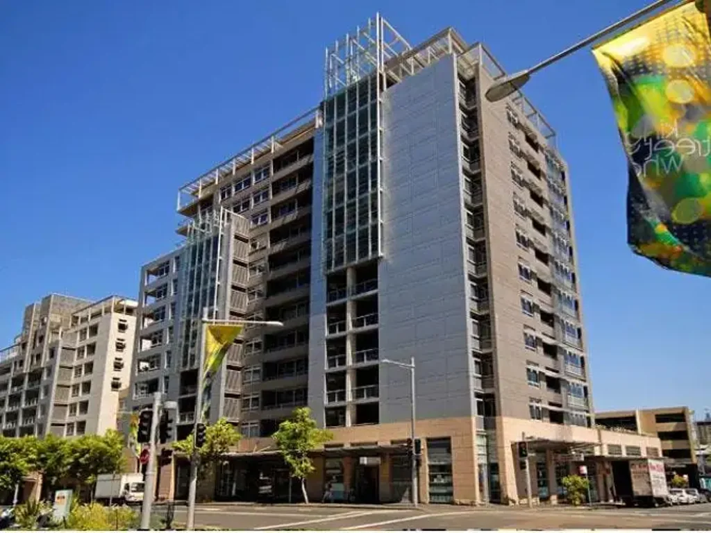 LUXE ONE-BEDROOM HAVEN IN KING ST WHARF