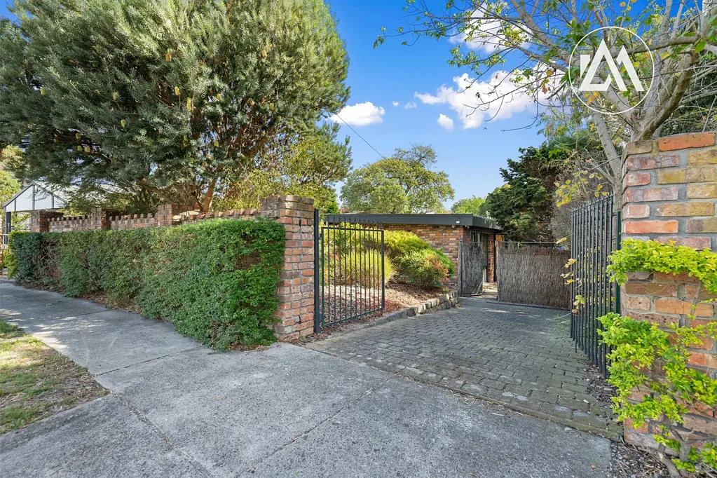 21 Oaklands Crescent, Frankston, VIC 3199