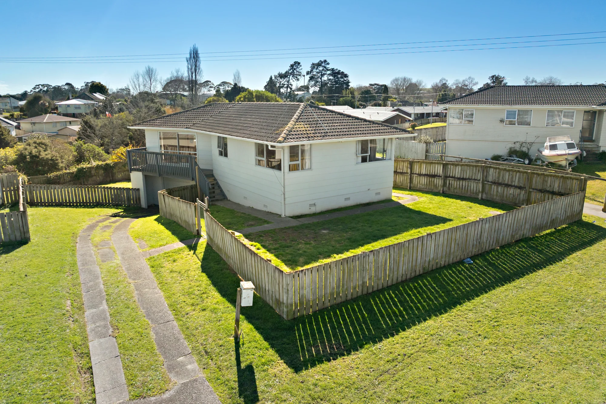 Otara 3房  Renovate, add value and make it your own
