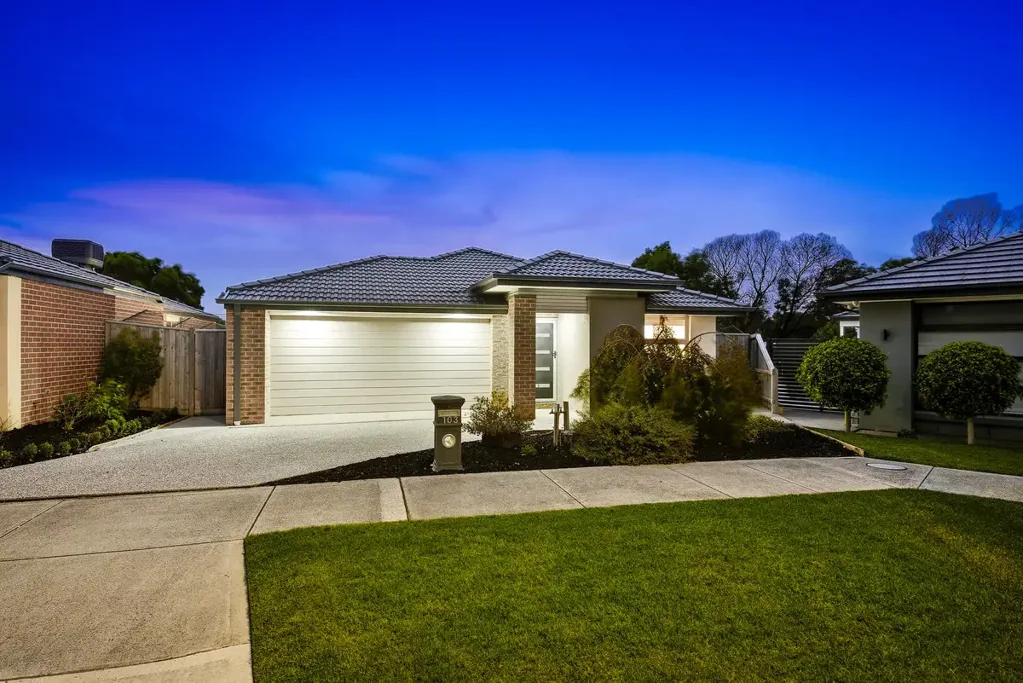 103 Athletic Circuit, Clyde, VIC 3978