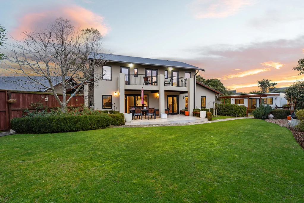 Rangiora 4chambre A Hidden Oasis Of Style And Serenity