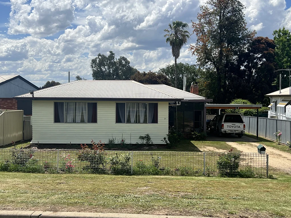 31 Shirley St, Inverell, NSW 2360