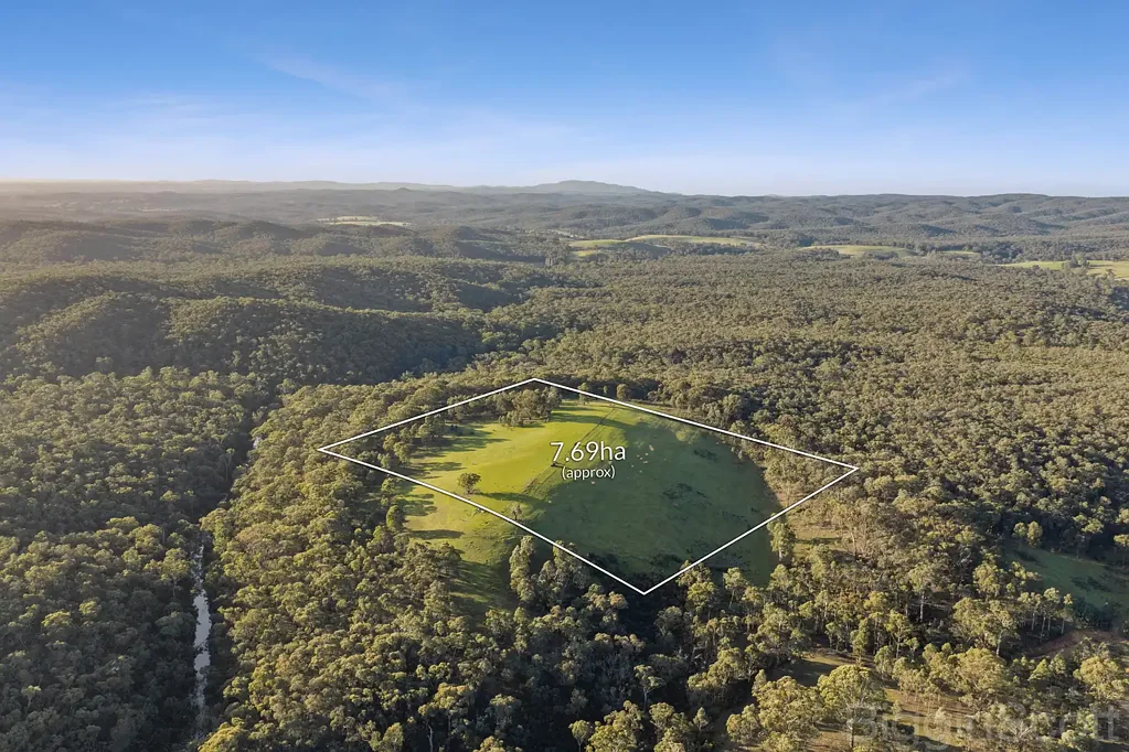 Glenlyon Top of the World – Your Private Glenlyon Escape with Sweeping Country Vistas