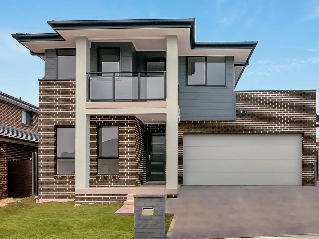 Rare Family Find | 5 Bedrooms, 4 Living Areas & Endless Spac
