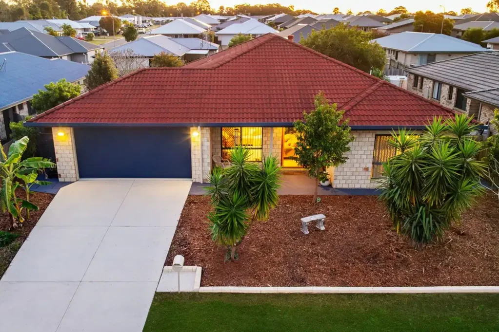 Urangan 4部屋 A PRIVATE SANCTUARY WITH QUALITY FINISHES & NO MOWING