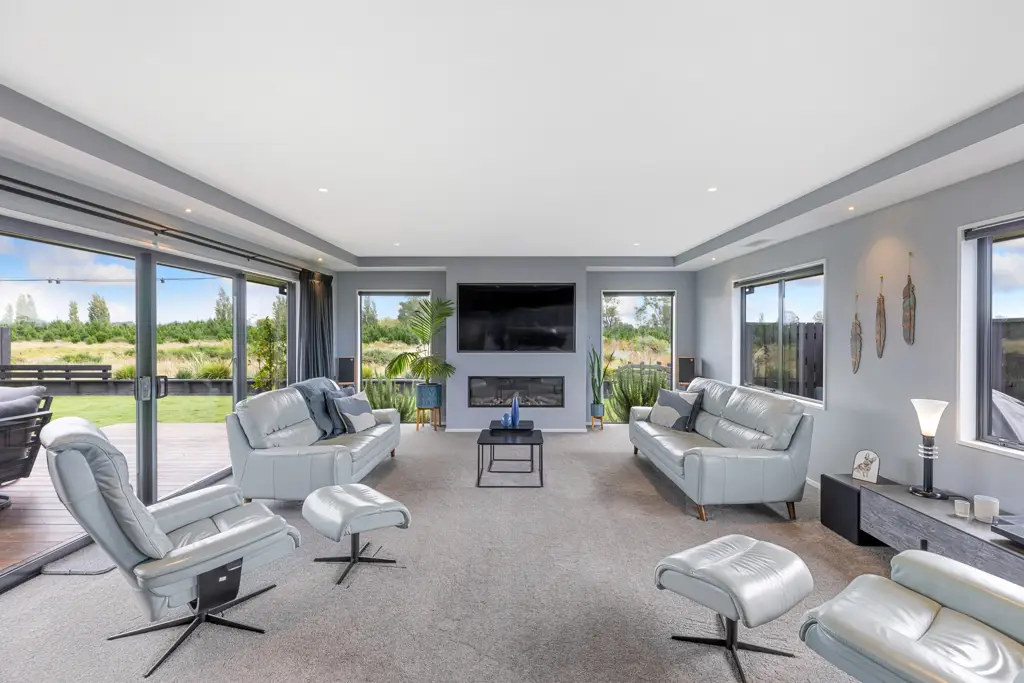 Pegasus 4 Bedroom Picture Perfect, Incredible Outlook