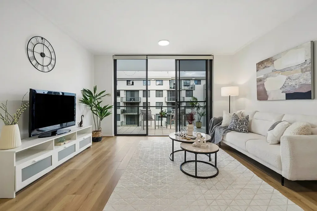 Waitara 2房 空间、阳光与便利——您所寻找的一切 Space, Sunlight & Convenience – Everything You're Looking For
