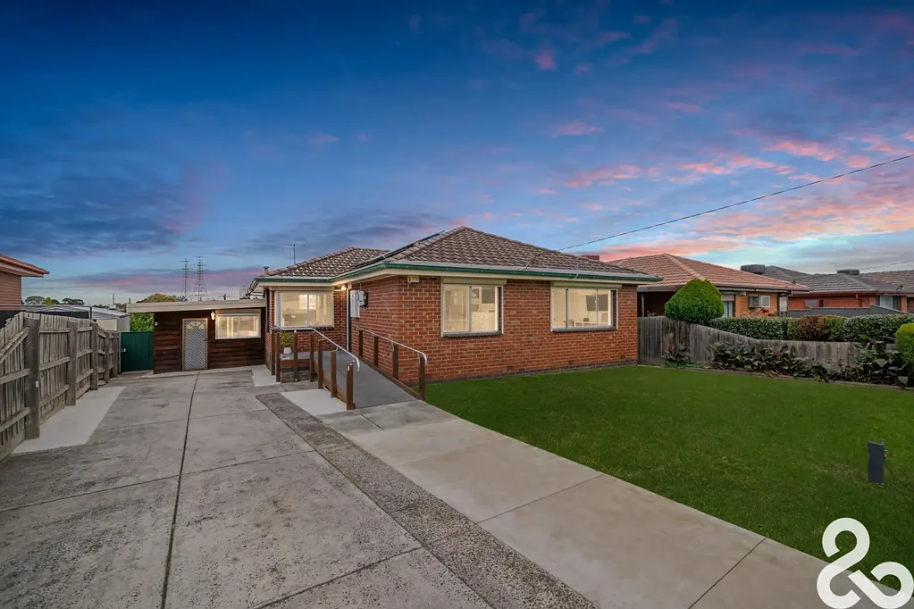 Lalor 4ਬੈੱਡਰੂਮ Two Dwellings, One Exceptional Opportunity