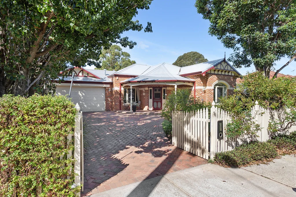 Bassendean 4 Bedroom WONDROUS ON WHITFIELD