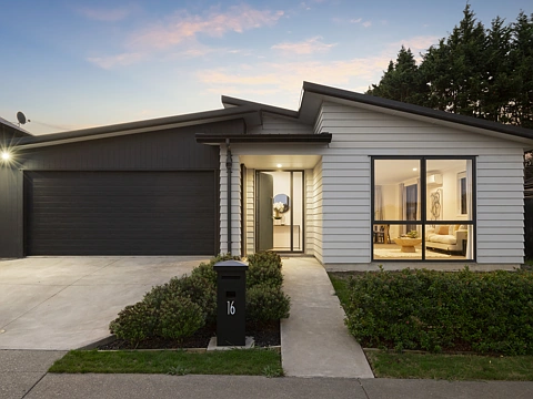 Paerata 4房  Comfortable, easy-care living in Paerata Rise.