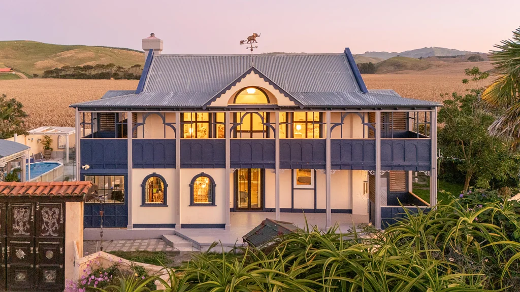 Waimarama 4 Bedroom When Size and Location Matter